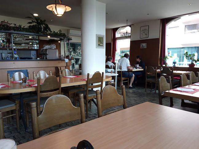 Opinii despre Restaurant Laufeneck în Basel - Gastronomie und Hotellerie