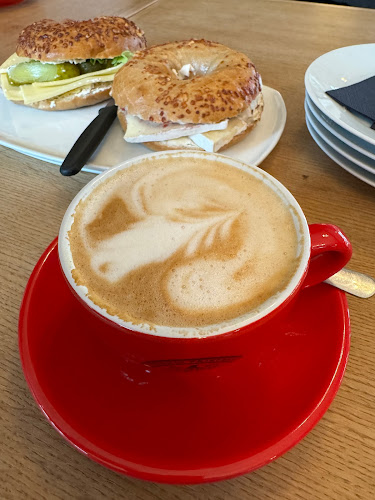 Cafe Sam - Gastronomie und Hotellerie