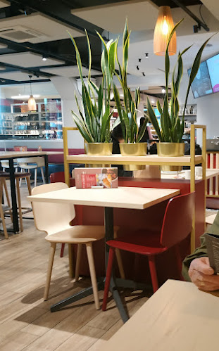 Opinii despre Zenhäusern Brig Bahnhof în Brig-Glis - Gastronomie und Hotellerie