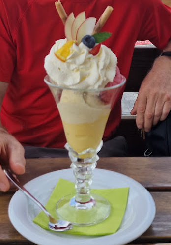 Opinii despre Mostler's Q-HOF în Sattel - Gastronomie und Hotellerie