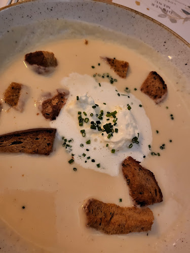 Nœrd Kantine - Gastronomie und Hotellerie