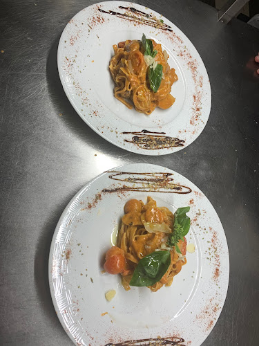 Exclusive Restaurant Pizzeria Cafe - Gastronomie und Hotellerie