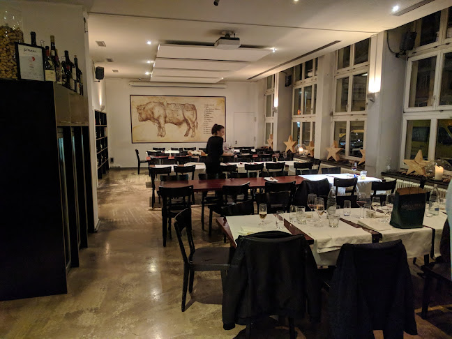 Restaurant Café Boy