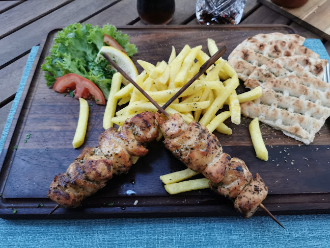 Nostos Greek Bistro - Gastronomie und Hotellerie