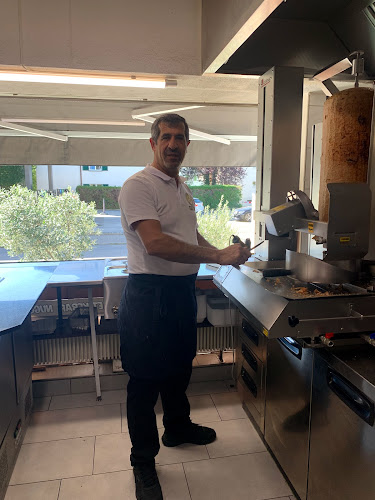 Comentarii opinii despre Yildiz Kebab & Pizza