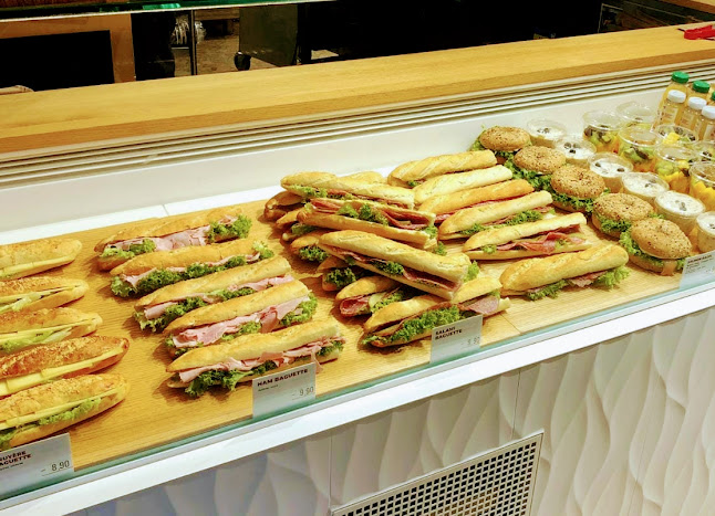 Rte de l'Aéroport 13, 1215 Meyrin