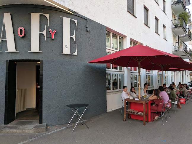 Restaurant Café Boy