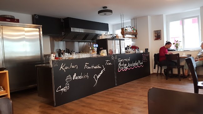 Cafe & Bistro Central