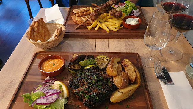 Nostos Greek Bistro - Gastronomie und Hotellerie