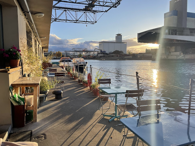 Comentarii opinii despre Rostiger Anker