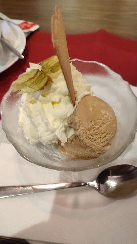 Opinii despre Restaurant Pöstli în Kappel - Gastronomie und Hotellerie