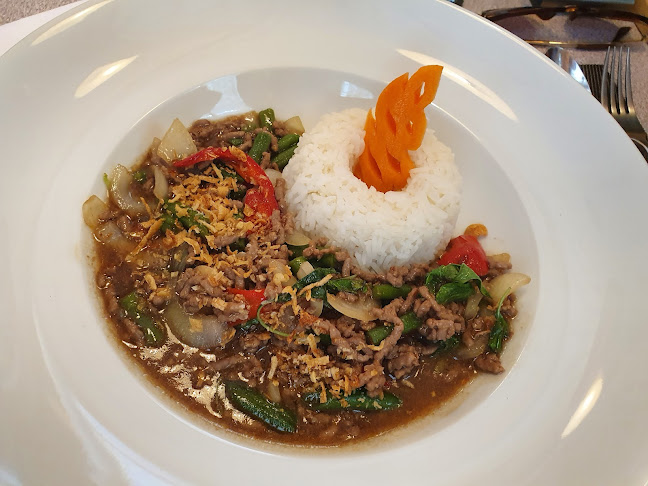 Opinii despre Restaurant Winkelgass - Nazareth's Thai Food în Brig-Glis - Gastronomie und Hotellerie