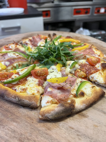 Restaurant & Pizzeria Crispy