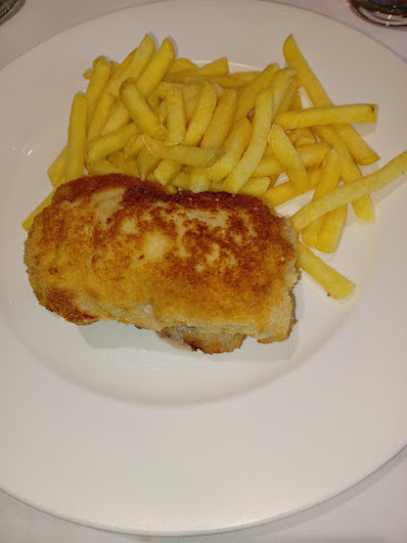 Opinii despre Restaurant Zum Acher în Schwyz - Gastronomie und Hotellerie