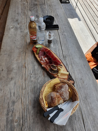 Mäderbeiz Pischa - Gastronomie und Hotellerie