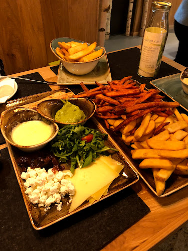 Opinii despre HANS IM GLÜCK - BASEL Steinenvorstadt în Basel - Gastronomie und Hotellerie