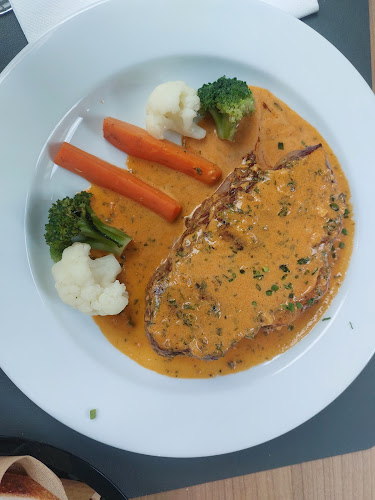 Opinii despre Café Marcello în Fribourg - Gastronomie und Hotellerie