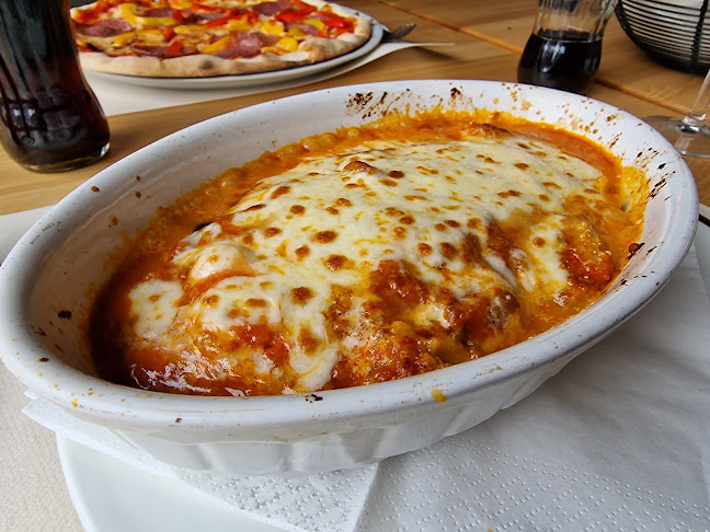 Pizzeria Ristorante Caprese GmbH - Gastronomie und Hotellerie