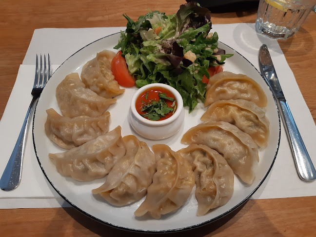 Opinii despre Diagonal Café & Bar în Bern - Gastronomie und Hotellerie