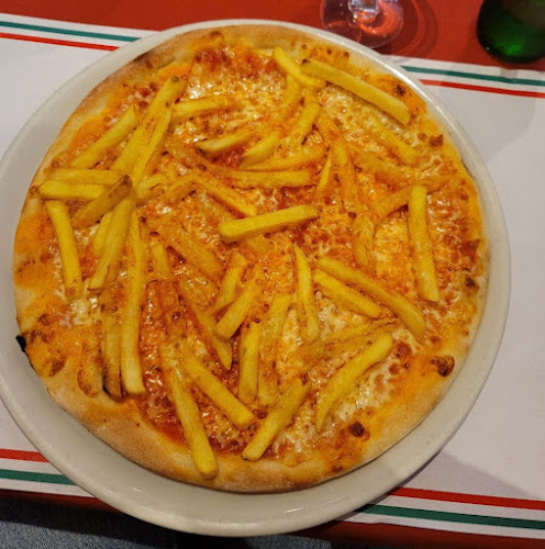 Opinii despre Pizzeria Fleur-de-Lys în Neuchâtel - Gastronomie und Hotellerie