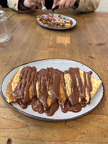 Frojo Cafe - Gastronomie und Hotellerie