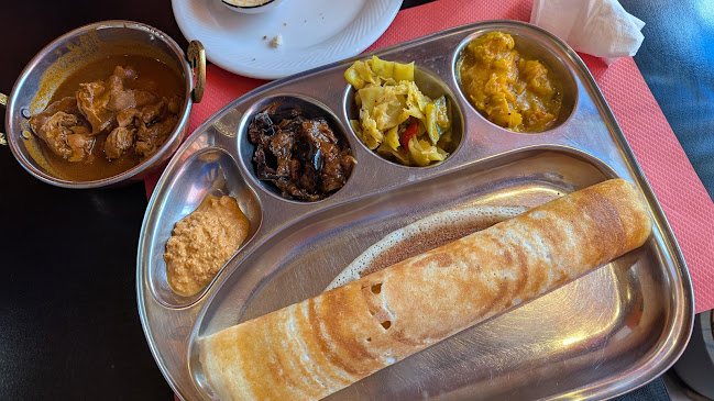 Don't Worry Eat Curry - Gastronomie und Hotellerie