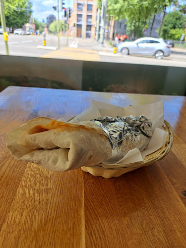 Opinii despre Weroz Imbiss Café. în Winterthur - Gastronomie und Hotellerie