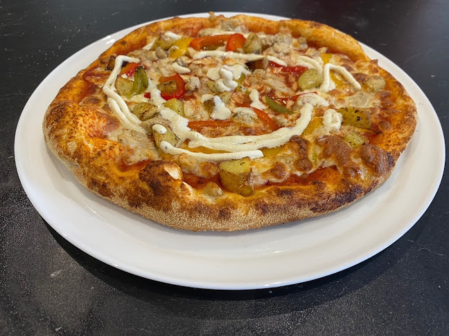 Opinii despre First Pizza în Nyon - Gastronomie und Hotellerie