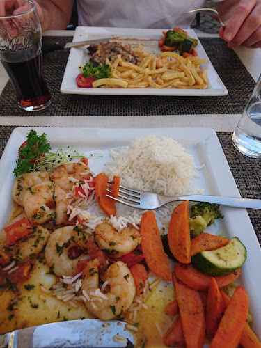 Opinii despre Tea-Room Le Richelieu în Lutry - Gastronomie und Hotellerie