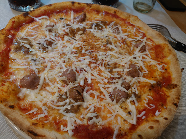 Osteria Pizzeria Ideal - Gastronomie und Hotellerie