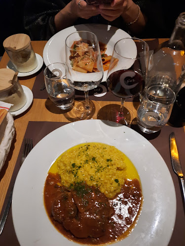 Cça - Gastronomie und Hotellerie