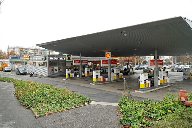 Opinii despre McDonald's Restaurant Autocentre Balexert în Geneva - Gastronomie und Hotellerie