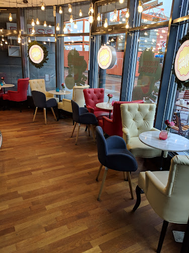 Comentarii opinii despre Mega Waffel