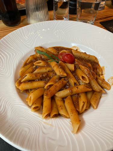 Restaurant Pizzeria Giardino - Gastronomie und Hotellerie