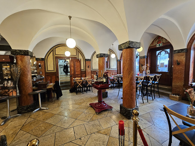 Rue du Progrès 4, 2300 La Chaux-de-Fonds