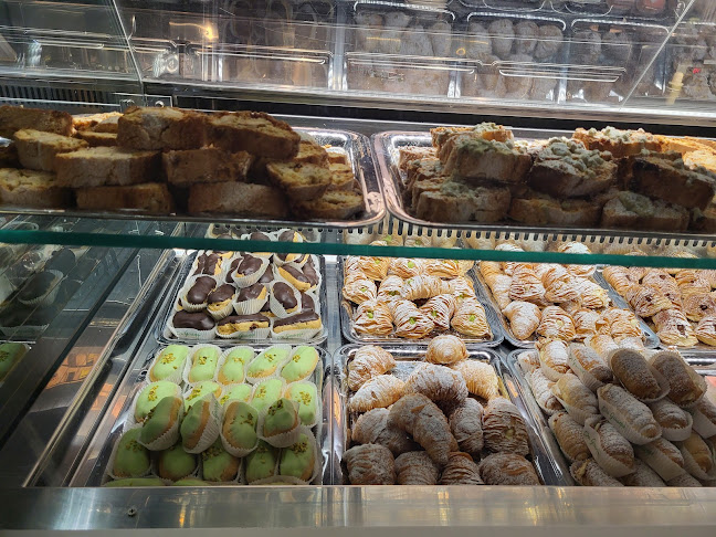 Opinii despre Da Giuseppe pasticceria în Ennetbaden - Gastronomie und Hotellerie