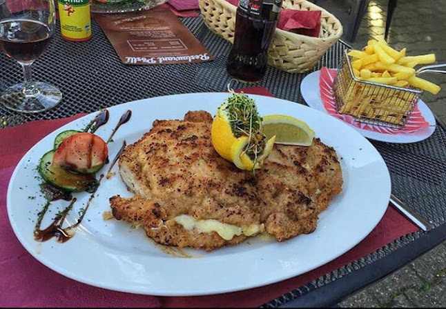 Opinii despre Restaurant Pöstli în Kappel - Gastronomie und Hotellerie