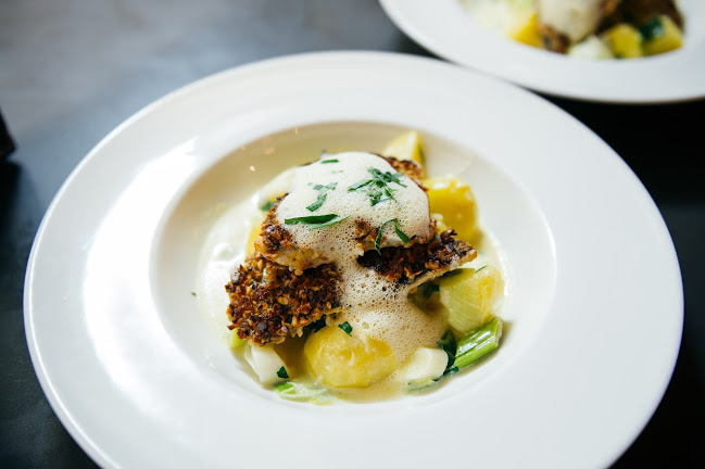 Opinii despre Zum goldenen Fass în Basel - Gastronomie und Hotellerie