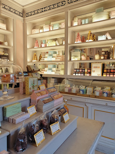 Cr de Rive 7, 1204 Genève