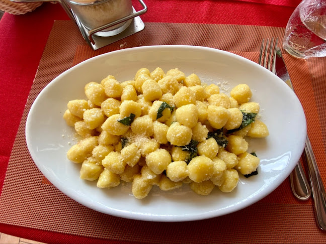 Piazza Lucchini 5, 6978 Lugano