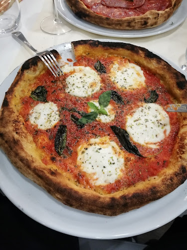 Opinii despre CIAO BELLA în Meyrin - Gastronomie und Hotellerie