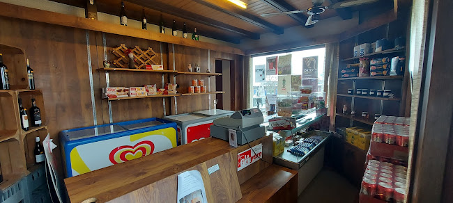 Opinii despre Tea Room Les Trois Trèfles în Le Pâquier - Gastronomie und Hotellerie