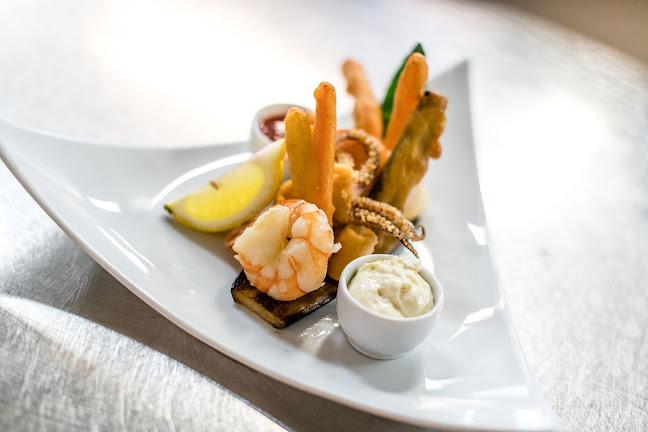 Opinii despre Le Deck By O'Five în Versoix - Gastronomie und Hotellerie