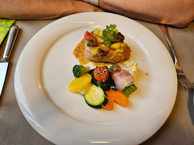 Opinii despre Gasthof & Catering Löwen Riffenmatt în Riffenmatt - Gastronomie und Hotellerie