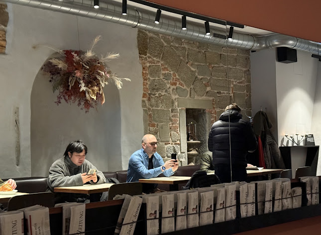 Comentarii opinii despre Einstein – café & bel étage