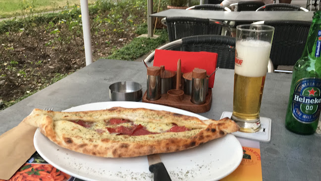 Restaurant Pizzeria Monti - Gastronomie und Hotellerie