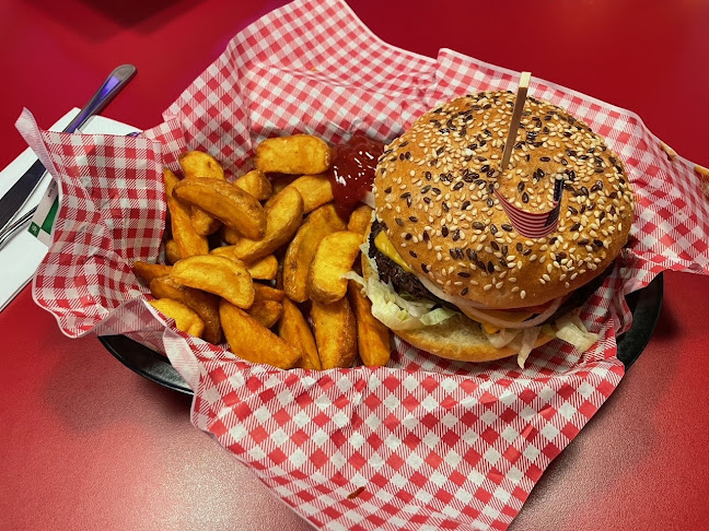 Comentarii opinii despre 1950 American Diner