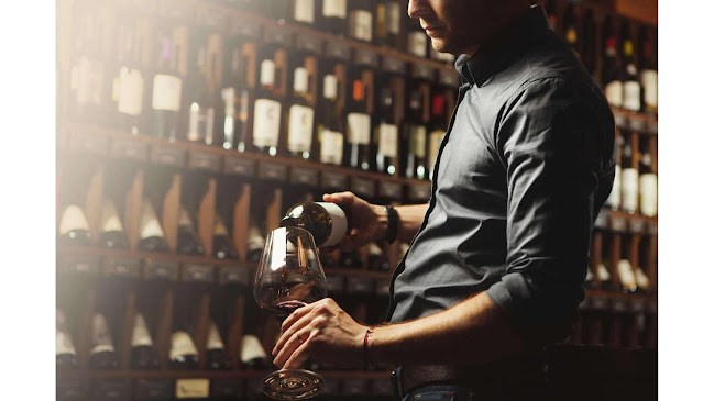 Opinii despre Gianni Genussatelier în Naters - Gastronomie und Hotellerie