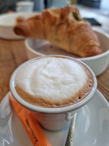 Opinii despre ALLETORRI SNACK BAR în Locarno - Gastronomie und Hotellerie