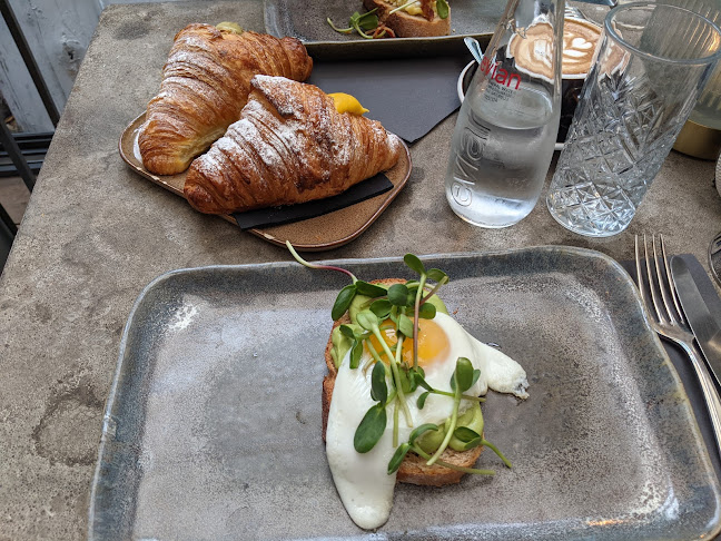 Opinii despre Mauri Concept în Lugano - Gastronomie und Hotellerie